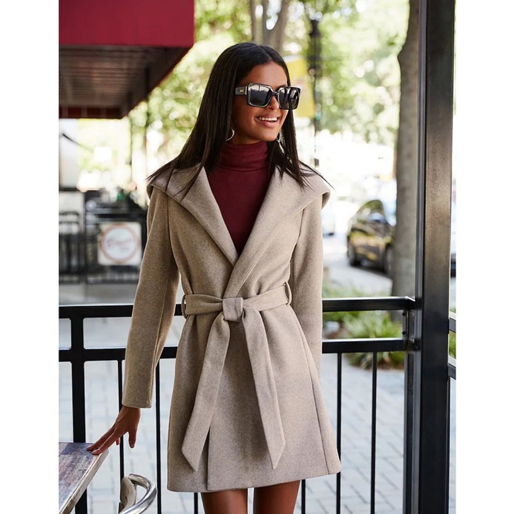 Love Tree Belted Woven Coat
